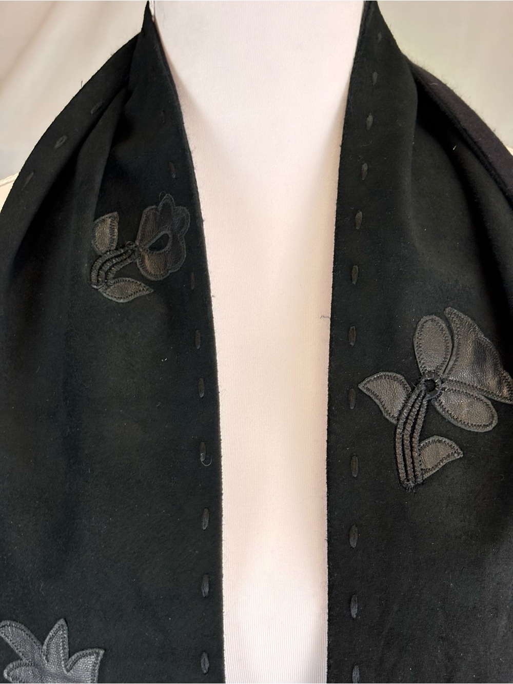 Vintage Natori Leather Fringe Scarf Pashmina Silk Lined Boho Floral Western Y2K - Picture 6 of 7